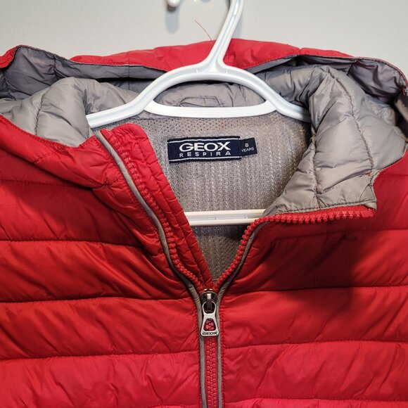 Boys' Red GEOX Hooded Puffer Jacket - Size 8 - Picture 2 of 5